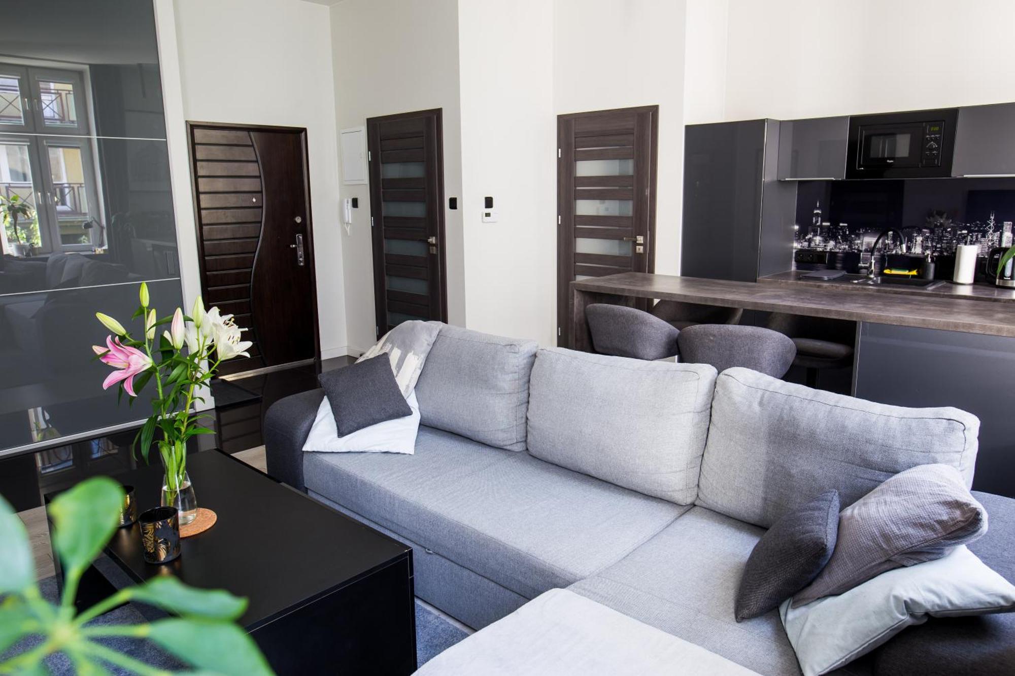 Apartment Lodzki Kwadrat - 2 Lazienki, Prywatny Parking, Self Check-in *